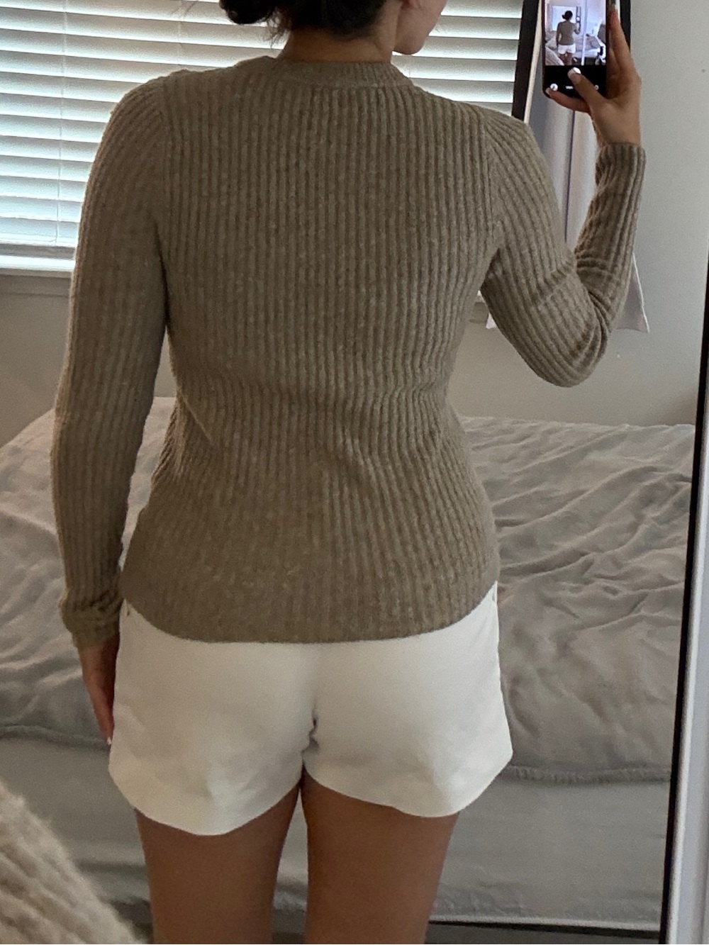 Abercrombie & Fitch Women's Ribbed Crewneck Sweater in Taupe - Size Small - Picture 3 of 6